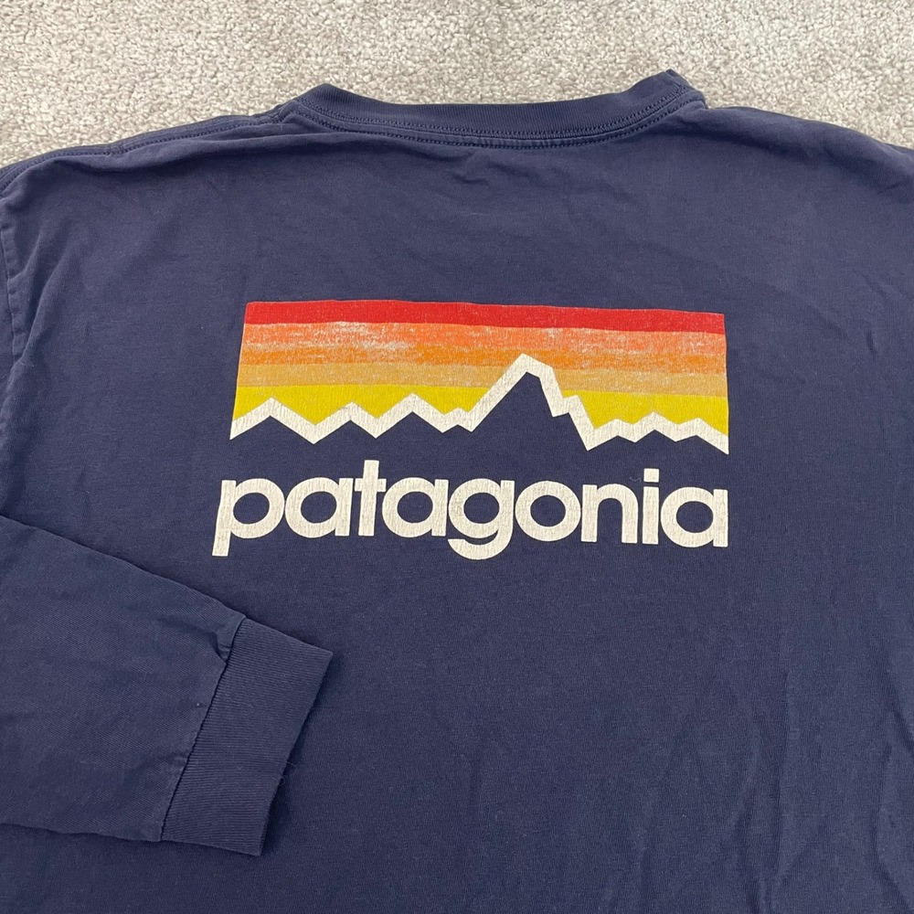 Patagonia T Shirt Mens Large P6 Logo Graphic Navy Blue Cotton Blend